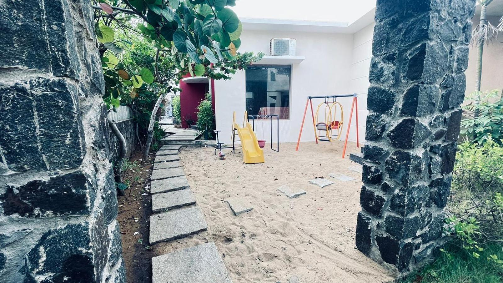 Barefootbay - Villa With Private Beach Access Chennai Ngoại thất bức ảnh